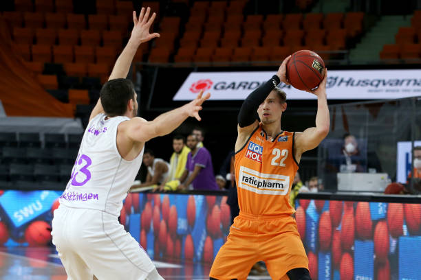 英超前列 英超前列