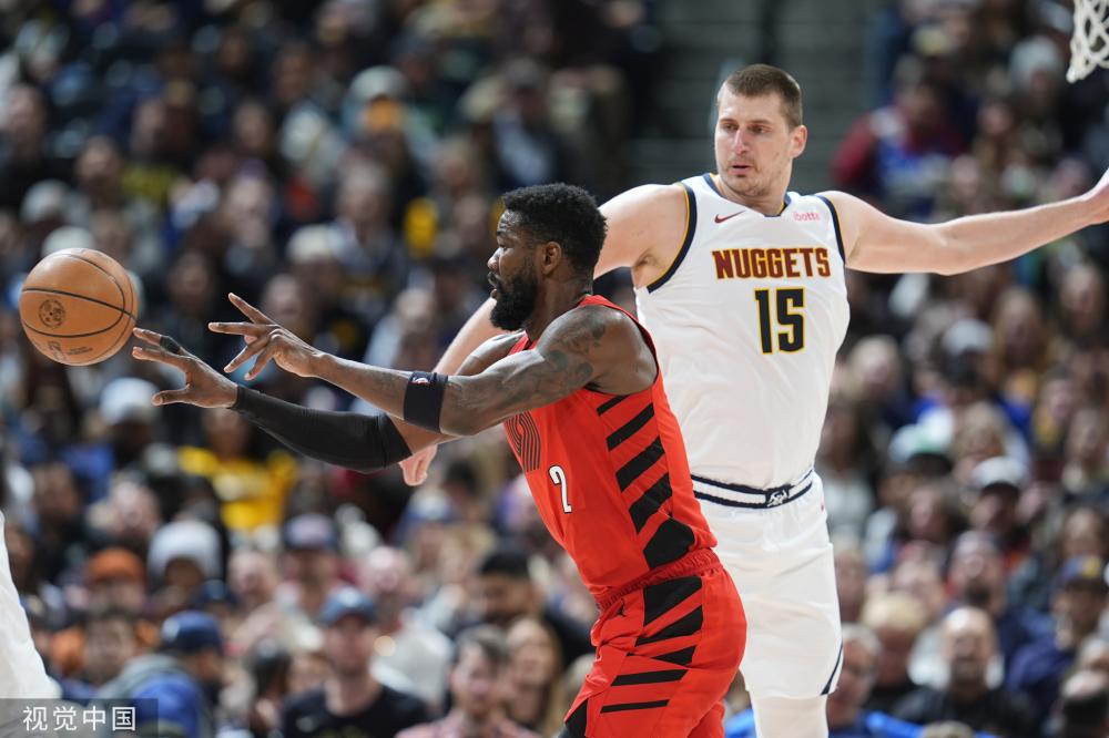 数月与球员 数月与球员