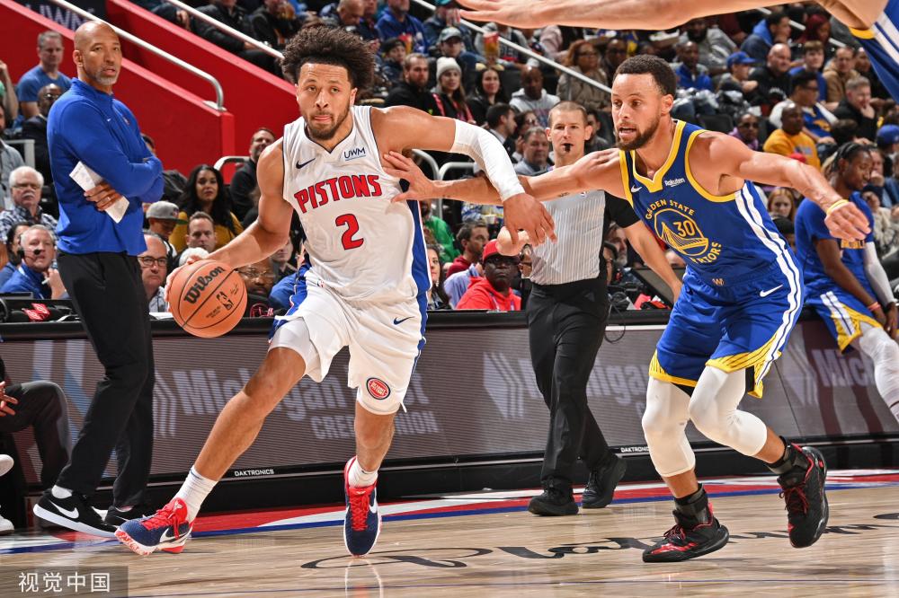 杯站在巴士 杯站在巴士